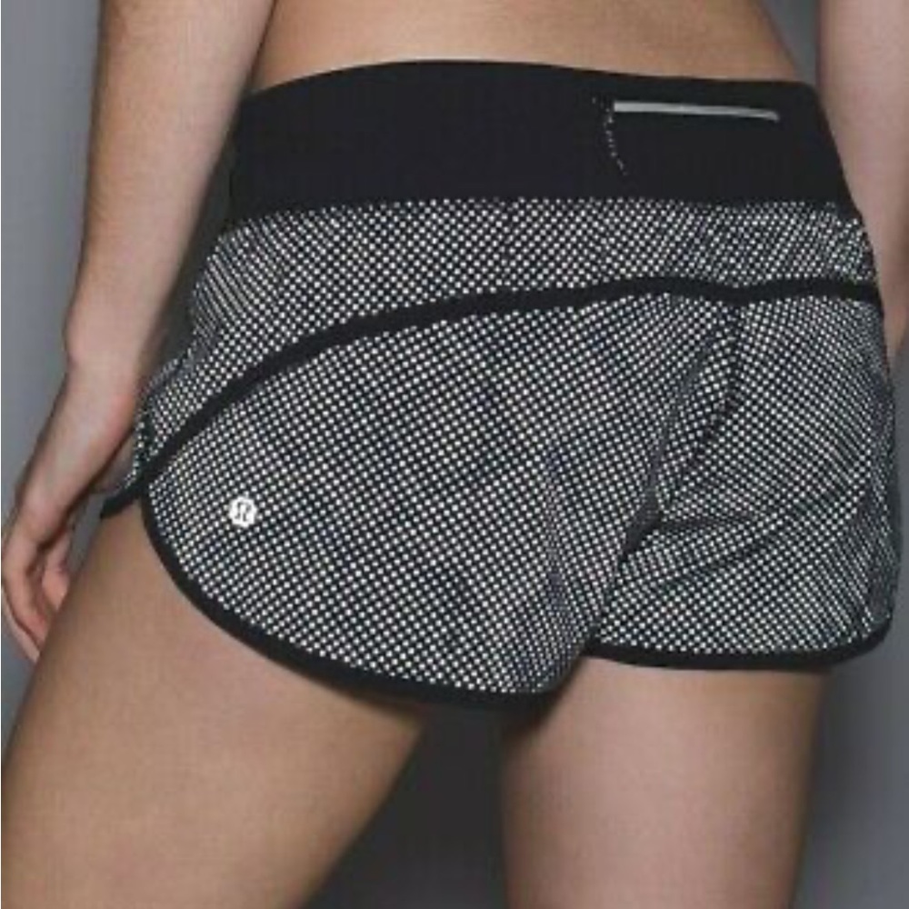 Lululemon Kill the Lights Speed up Short 2.5